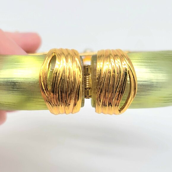 Alexis Bittar Yellow Lucite Swarovski Crystal Bee Garden Hinged Bangle Bracelet - Picture 9 of 11